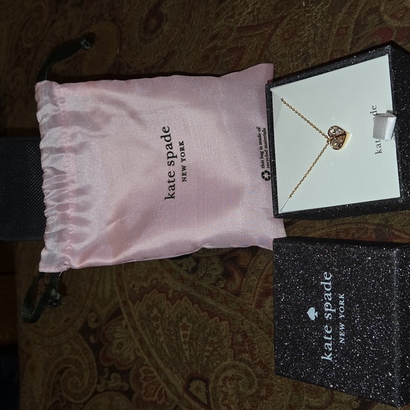 Kate Spade NWT Cubic Zirconia Gold Heart Necklace with Pink Pouch Retail $78 - Picture 5 of 6